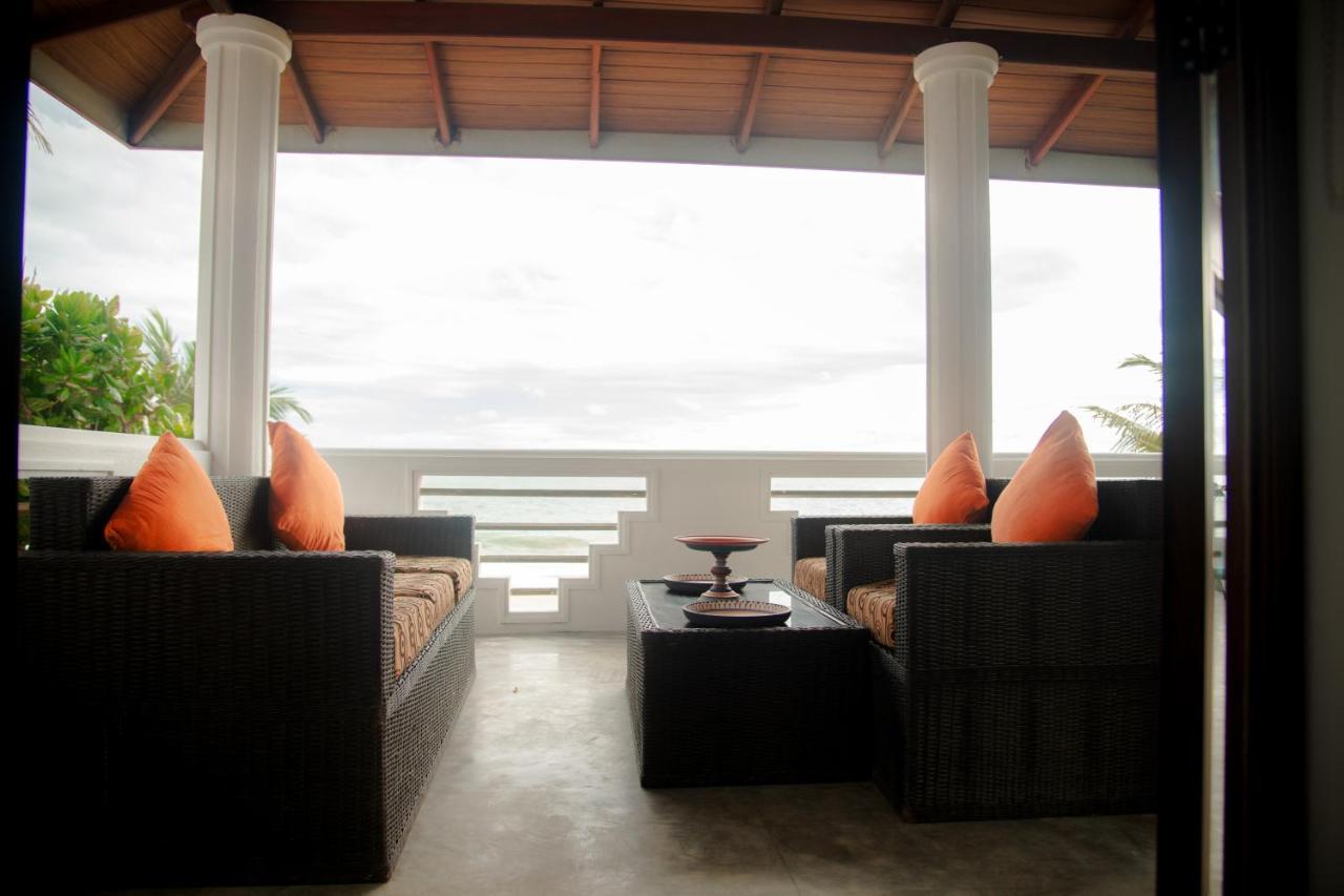 Sea Crest Beach Villa Ambalangoda  Extérieur photo