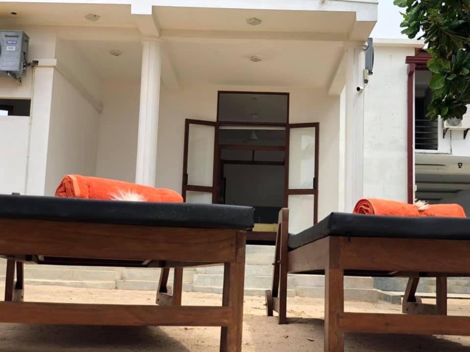 Sea Crest Beach Villa Ambalangoda  Extérieur photo