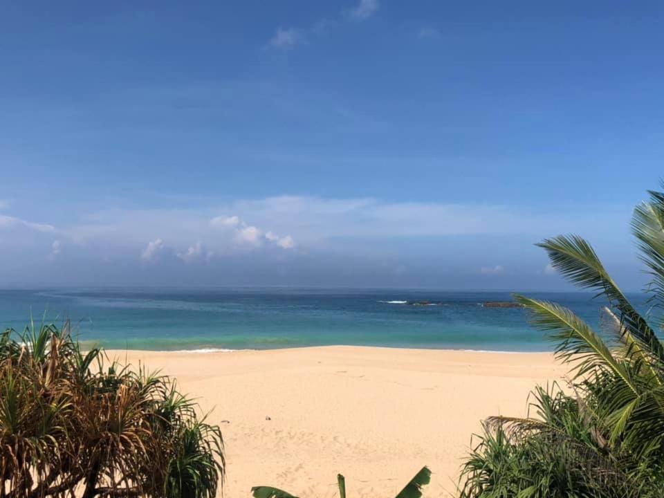Sea Crest Beach Villa Ambalangoda  Extérieur photo